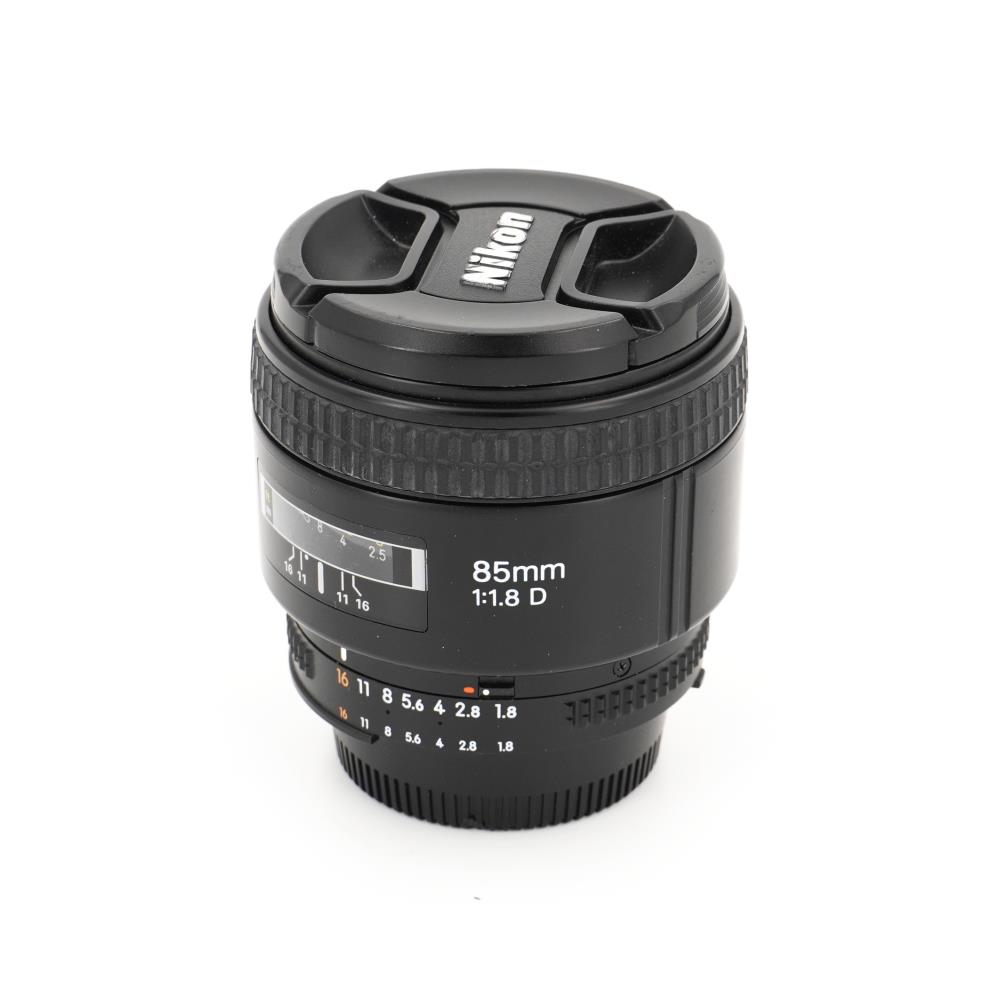 Nikon AF 85mm f/1.8 D