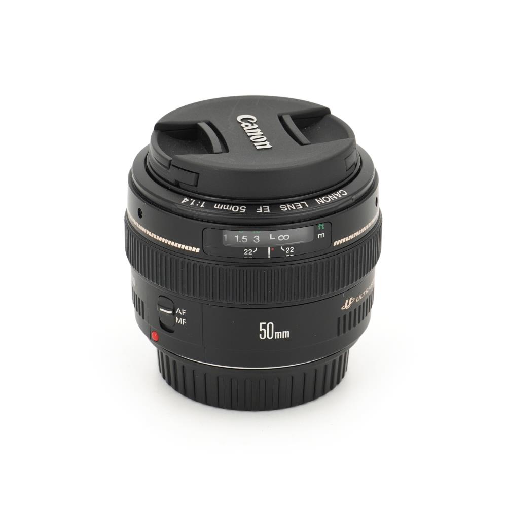 Canon EF 50mm f/1.4 USM