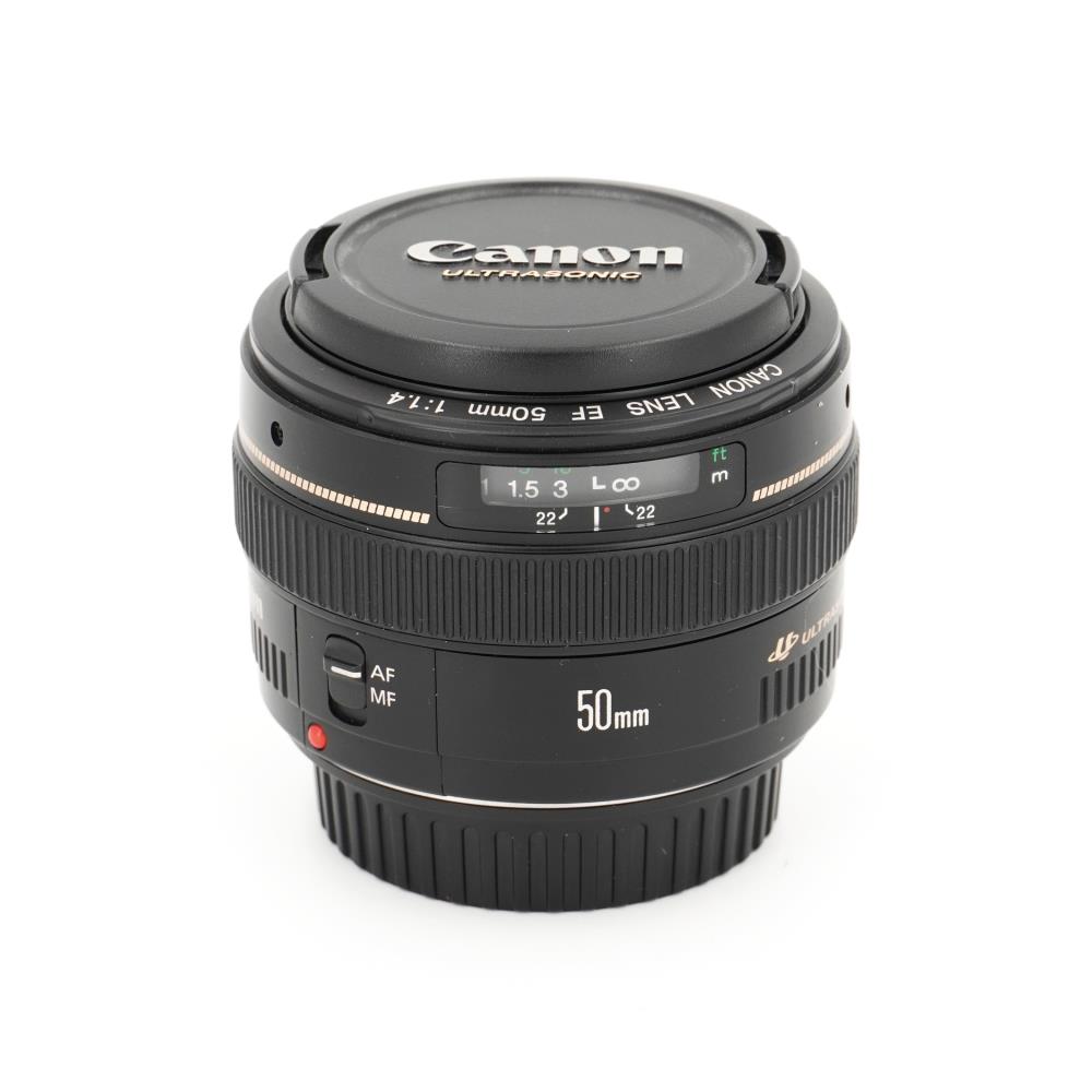 Canon EF 50mm f/1.4 USM