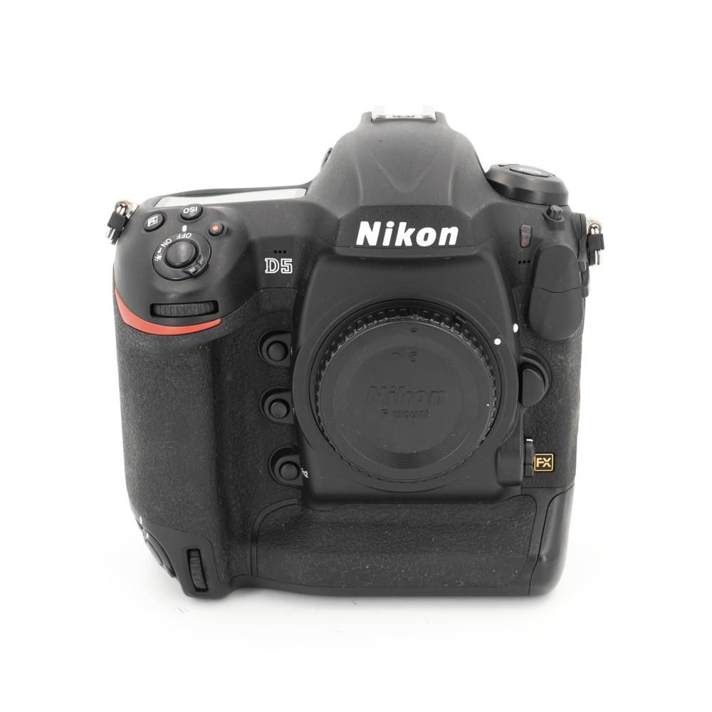 Nikon D5