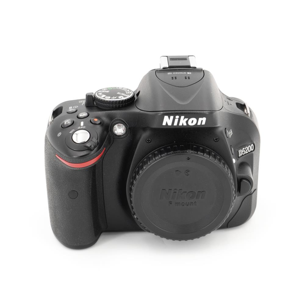 Nikon D5200