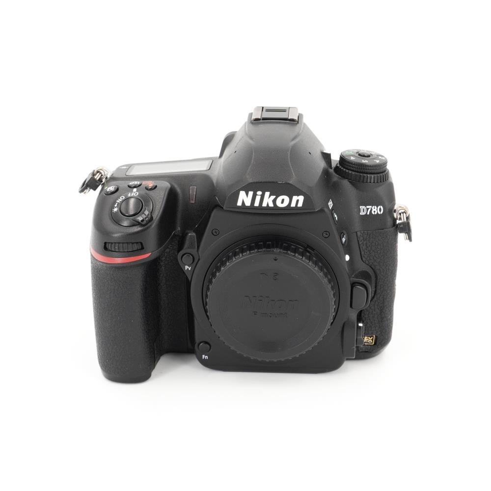 Nikon D780