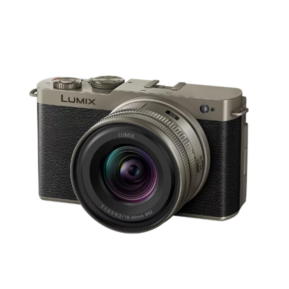 Panasonic S9   Lumix S 18-40mm f/4.5-6.3 (Titanium Black)