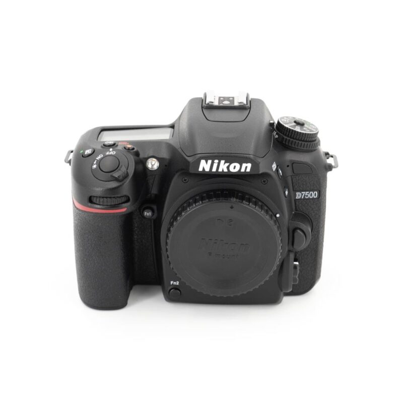 Nikon D7500