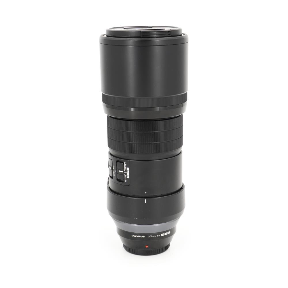 Olympus M.Zuiko Digital 300mm f/4 IS Pro
