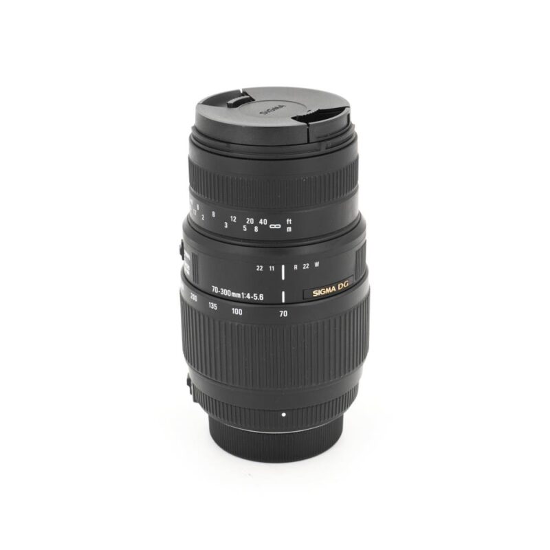 Sigma 70-300mm f/4-5.6 DG OS (Nikon F)