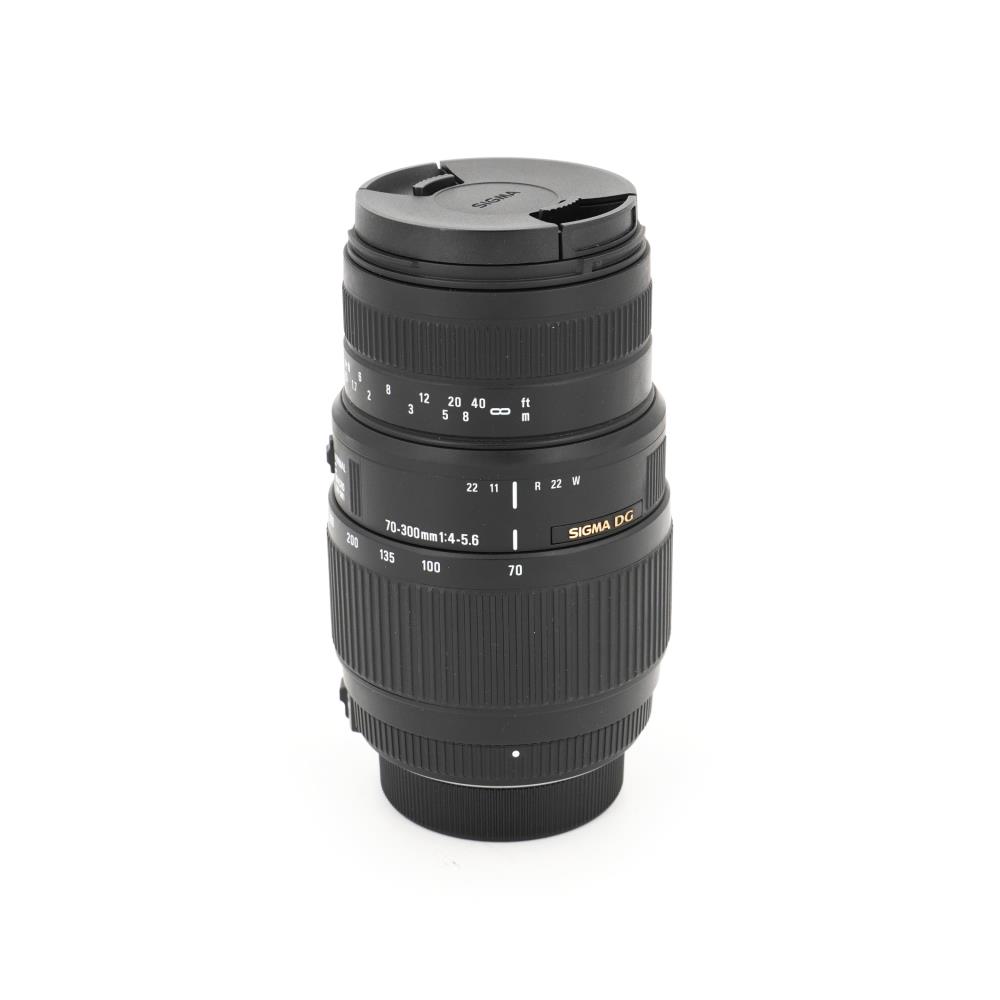 Sigma 70-300mm f/4-5.6 DG OS (Nikon F)