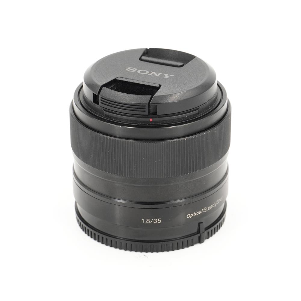 Sony E 35mm f/1.8 OSS