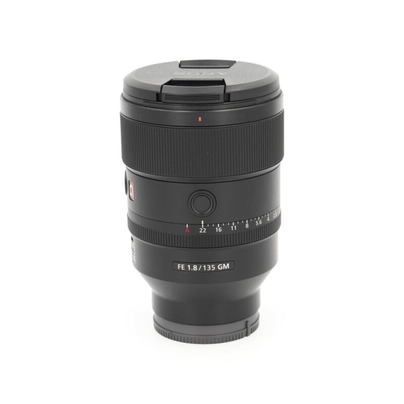 Sony FE 135mm f/1.8 GM